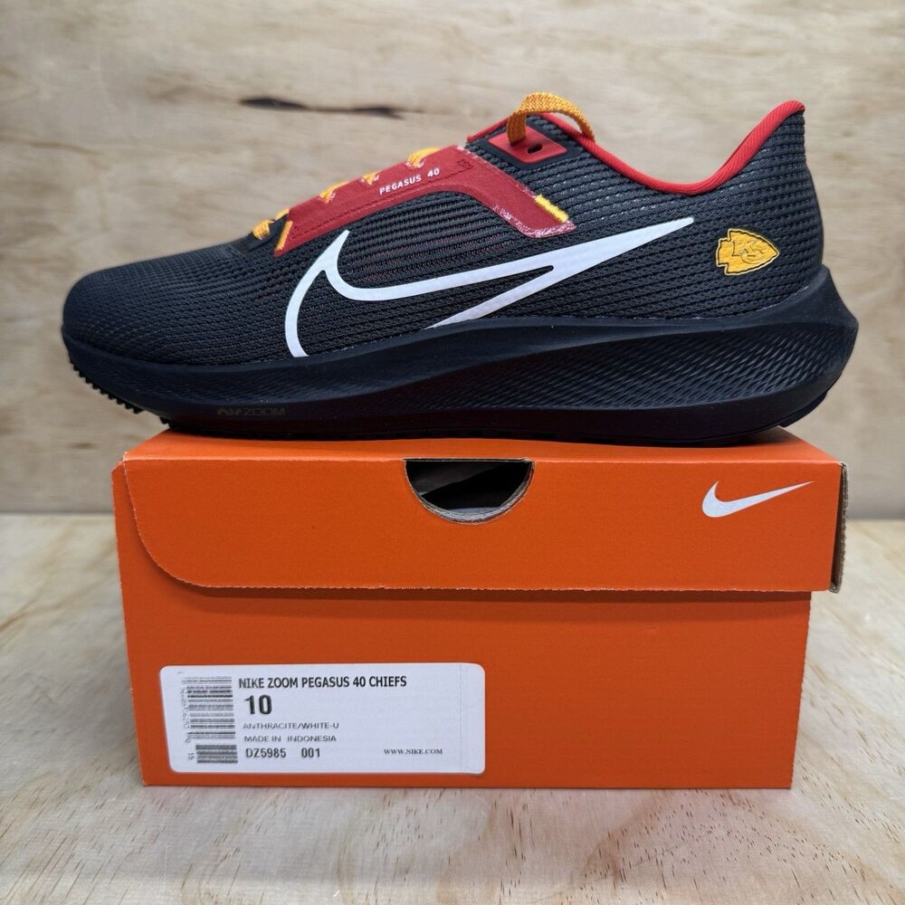 NEW sz 10 Nike Men's Zoom Pegasus 40 Kansas City Chiefs NFL Shoes DZ5985-001